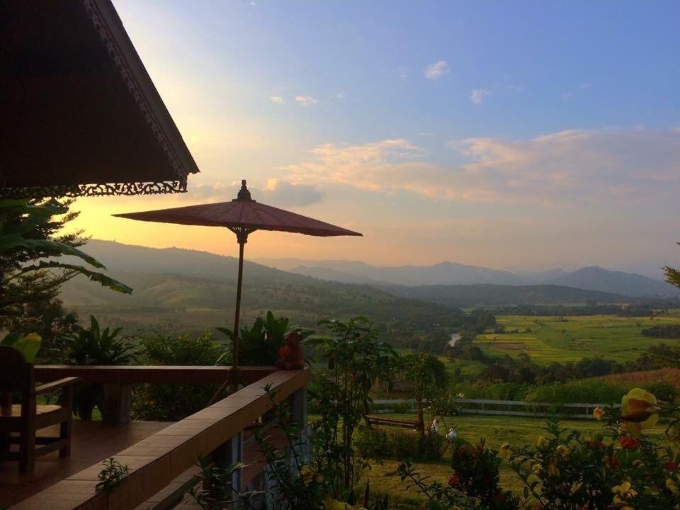 Hotel มนต์เมืองแจ่ม Landkreis Landkreis Mae Chaem Exterior foto